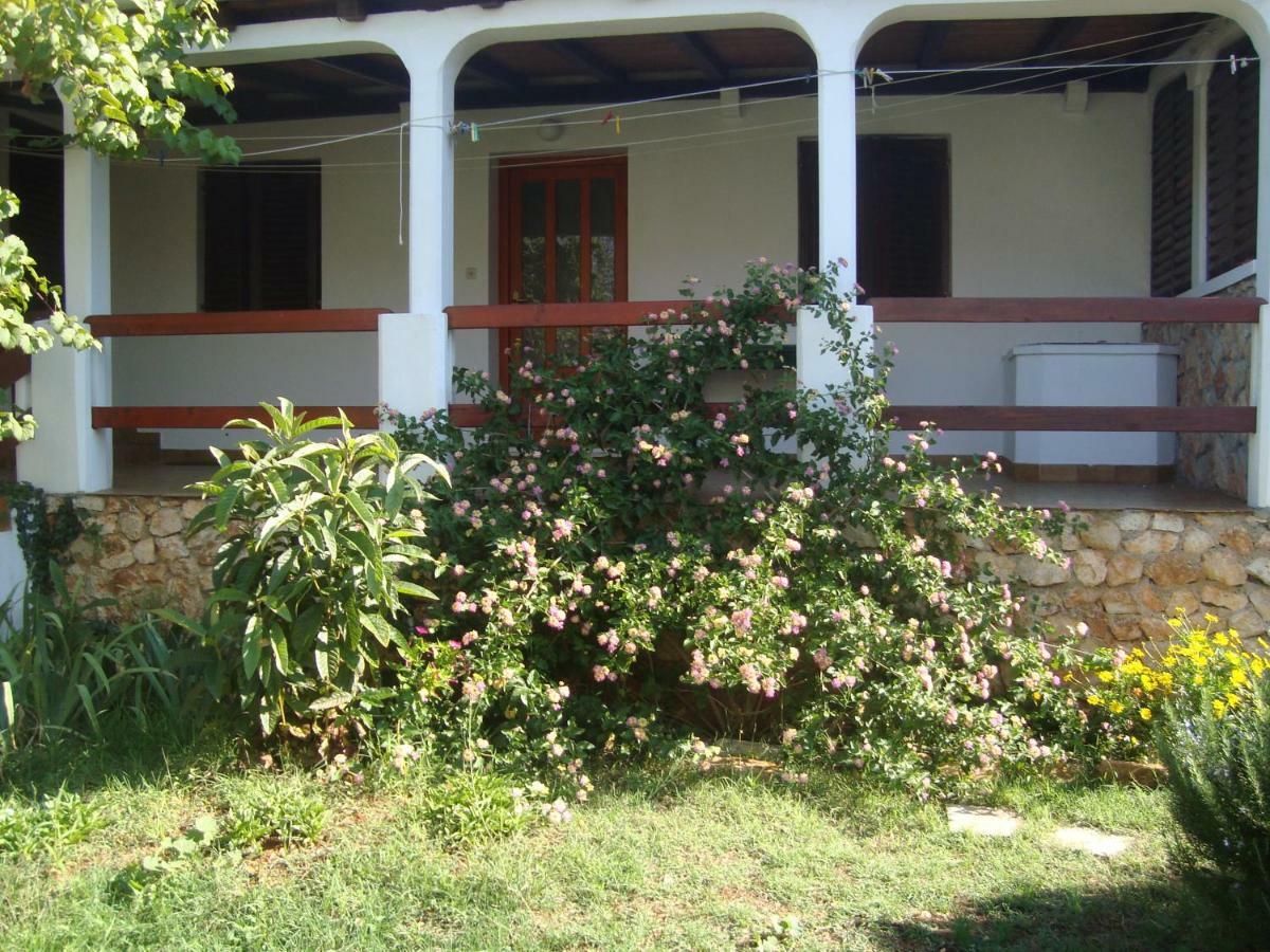 Apartments Lovor Silba Luaran gambar
